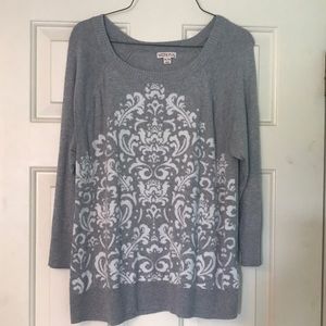 Grey and white 3/4 sweater